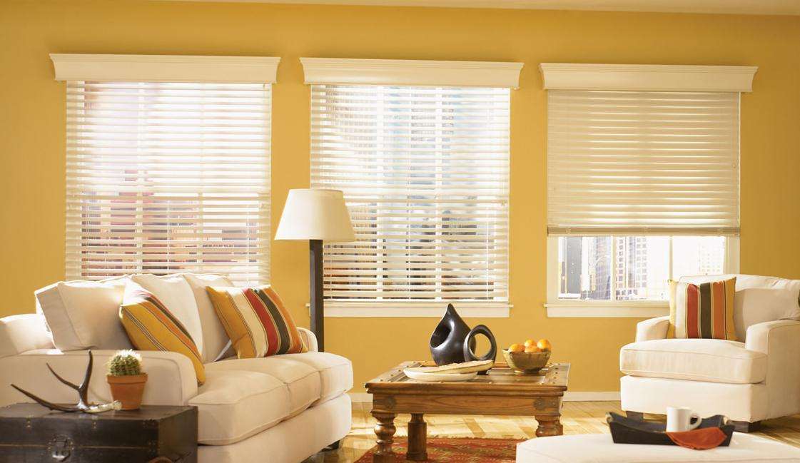 百叶窗帘遮光办公室(图2) 百叶窗帘遮光办公室(图2)