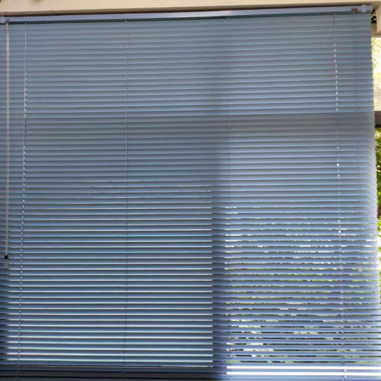 西安遮光窗帘如此多 应该选择哪种？(图1)