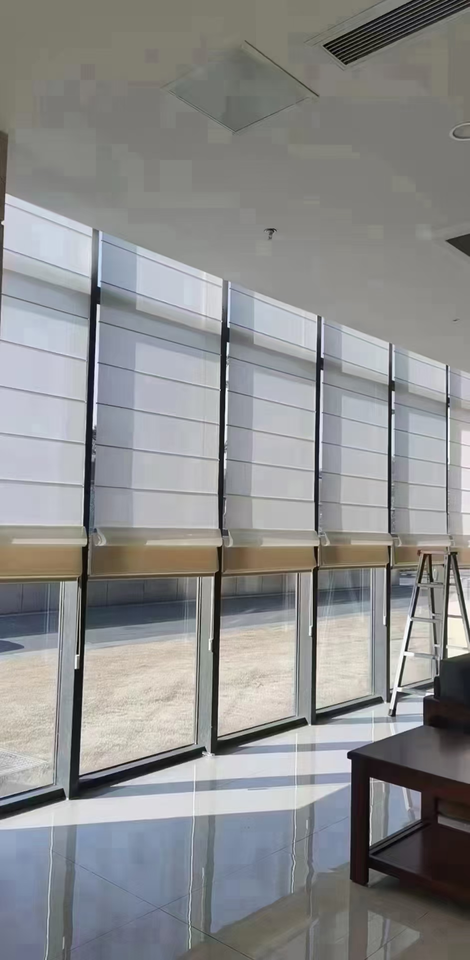 遮阳窗帘定制(图1)